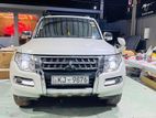 Mitsubishi Montero Headlight 2015