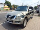 Mitsubishi Montero PETROL AUTO 2007