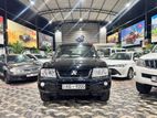 Mitsubishi Montero SIDE SPA WHEEL DIESE 2007