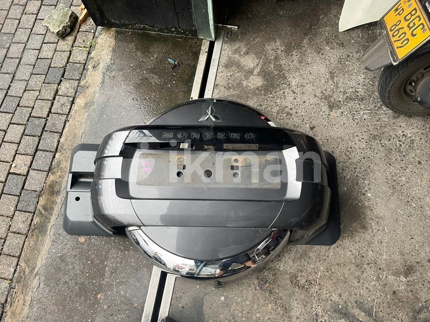 Mitsubishi Montero Spare Wheel Cover for Sale in Boralesgamuwa ikman