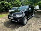 Mitsubishi Montero Sport 2011