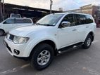 Mitsubishi Montero Sport 2011
