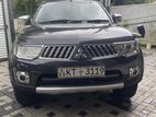 Mitsubishi Montero Sport 2012