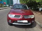 Mitsubishi Montero Sport 2012
