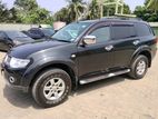Mitsubishi Montero Sport 2012
