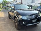 Mitsubishi Montero Sport 2012