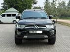 Mitsubishi Montero Sport 2012