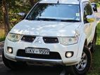 Mitsubishi Montero Sport 2012