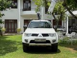 Mitsubishi Montero Sport 2012