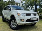 Mitsubishi Montero Sport 2012