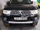 Mitsubishi Montero Sport 2012