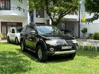 Mitsubishi Montero Sport 2012