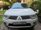 Mitsubishi Montero sport 2012