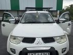 Mitsubishi Montero Sport 2012