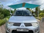 Mitsubishi Montero Sport 2012