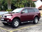 Mitsubishi Montero Sport 2012