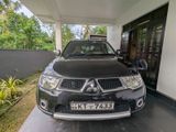 Mitsubishi Montero Sport 2012
