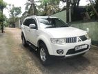 Mitsubishi Montero Sport Jeep For Rent..