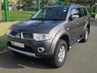 Mitsubishi Montero SPORTS 2011