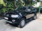 Mitsubishi Montero SPORTS 2011