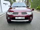 Mitsubishi Montero Sports 2012