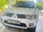 Mitsubishi Montero Sports 2012