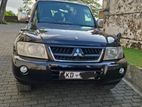 Mitsubishi Montero SUV 2007