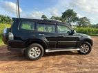 Mitsubishi Montero Suv 2013