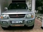 Mitsubishi Montero V6 2000