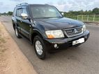 Mitsubishi Montero V6 Auto 2004