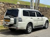 Mitsubishi Montero V98 2013