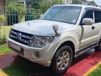 Mitsubishi Montero V98 2013
