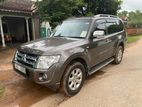 Mitsubishi Montero 2013