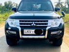 Mitsubishi Montero V98 DI-D 2013