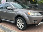 Mitsubishi Outlander 2011
