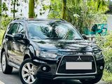Mitsubishi Outlander 2011