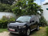 Mitsubishi Outlander 2011