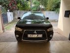 Mitsubishi Outlander 2012