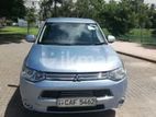 Mitsubishi Outlander 2013