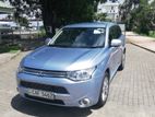 Mitsubishi Outlander 2013