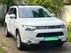 Mitsubishi Outlander 2013