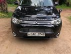 Mitsubishi Outlander 2013