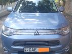 Mitsubishi Outlander 2013
