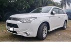 Mitsubishi Outlander 2014