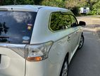 Mitsubishi Outlander 2014