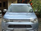 Mitsubishi Outlander PHEV 2014