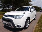 Mitsubishi Outlander 2015