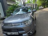 Mitsubishi Outlander 2015