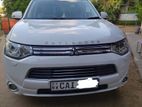 Mitsubishi Outlander 2015
