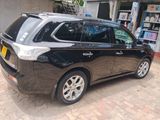 Mitsubishi Outlander 2015